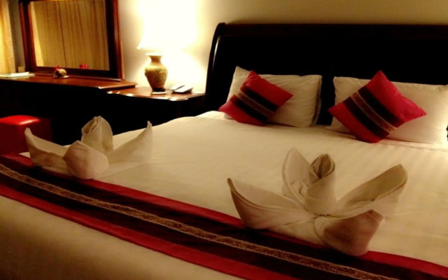 Thepnakorn Hotel