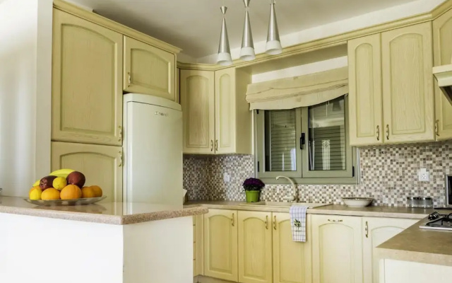 Villa Inna With 3 Bedrooms and 4 Bathrooms