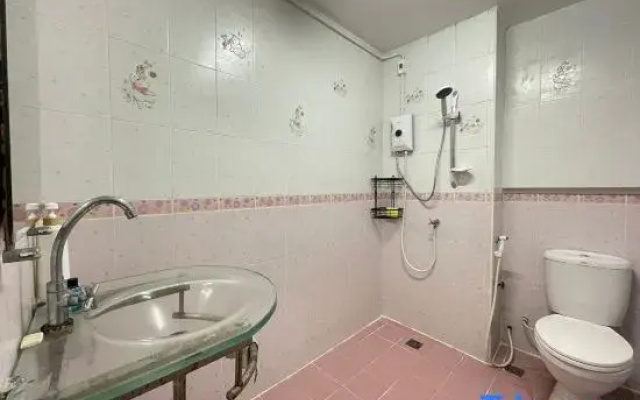 Standard Room @ B&G Hat Yai Hostel