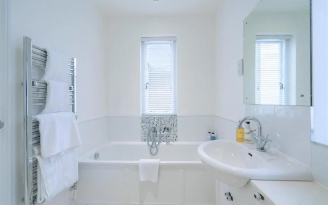 39 Rodney House