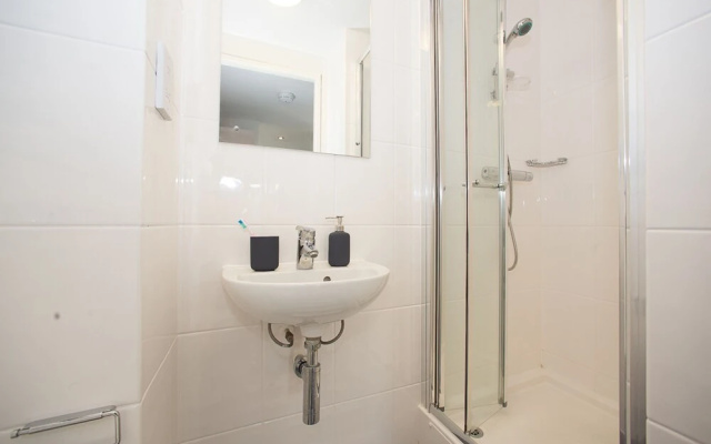 Modern Studios, LEICESTER - SK