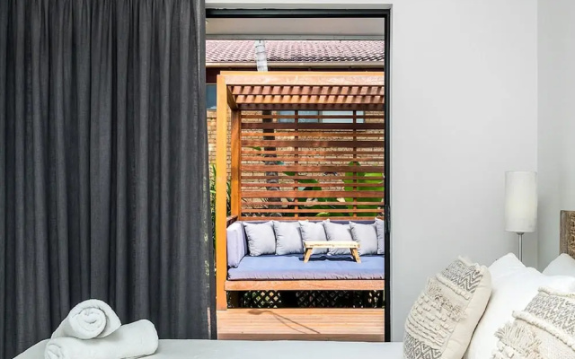 Your Luxury Escape - Byron at Clarkes