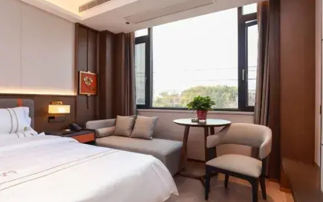 Yixuan Youju Hotel (Jingzhou Development Zone Olympic Sports Center Branch)
