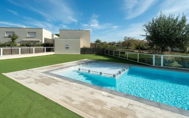 Comfortable Villa by the Sea