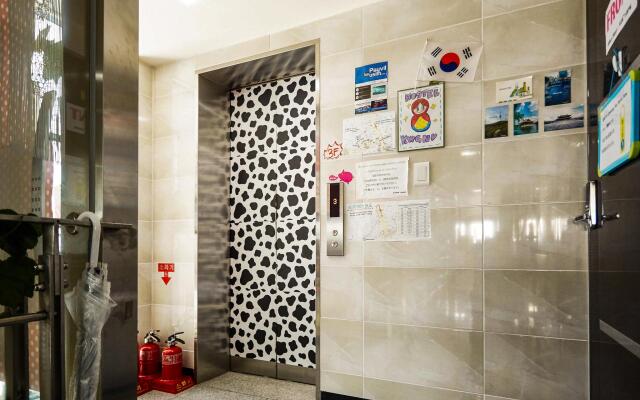Hostel KW Gangnam вид на фасад