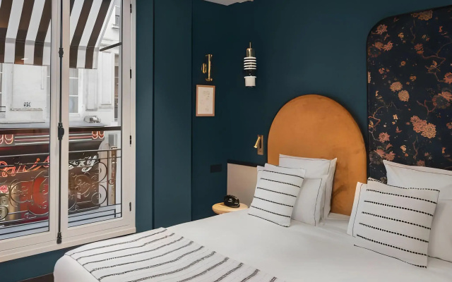 Dandy Hotel