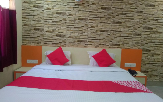 OYO 60771 New Puri Hotel