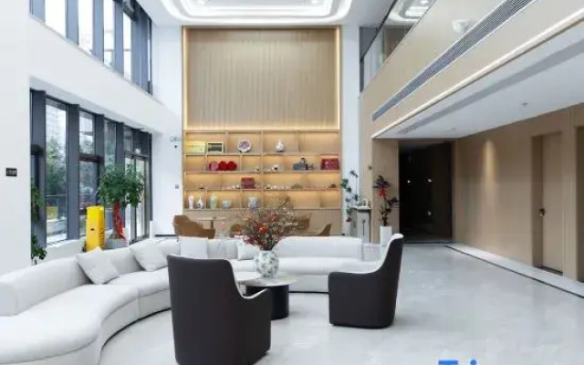 Huandao Holiday Hotel (Yuhuan Xincheng Wuyue Plaza)