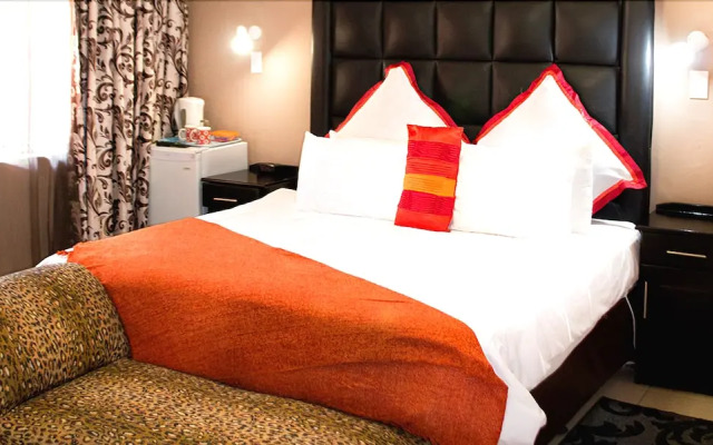 Visit Vakasha Guest Lodge 1