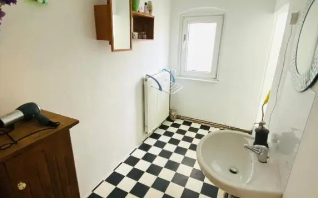 Hannover List 2 bedroom home away from home