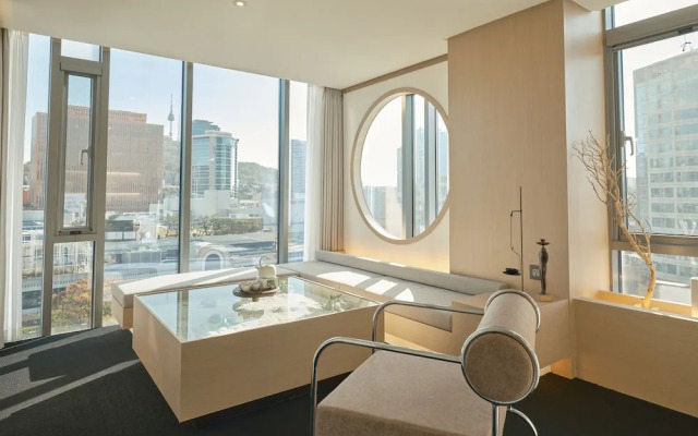 UH Suite The Seoul