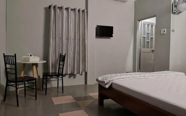 Ha Bao Chau Hotel