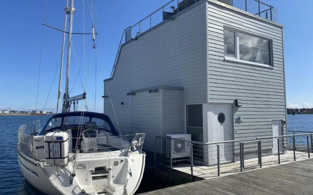 Schwimmendes Ferienhaus Hausboot ANTARES ONE by Seeblick Ferien ORO