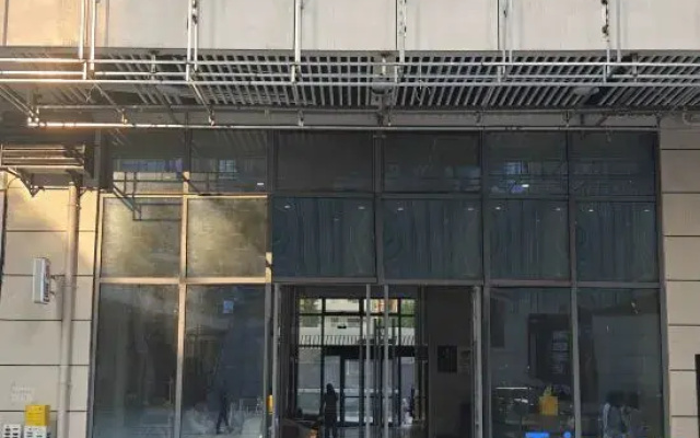 Yaman W Hotel (Xi'an Daming Palace West Subway Station Branch)