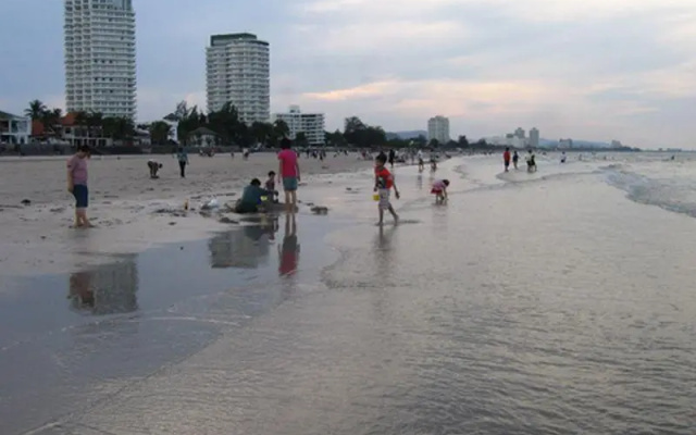 Baan Fahslalom Holiday Apartment
