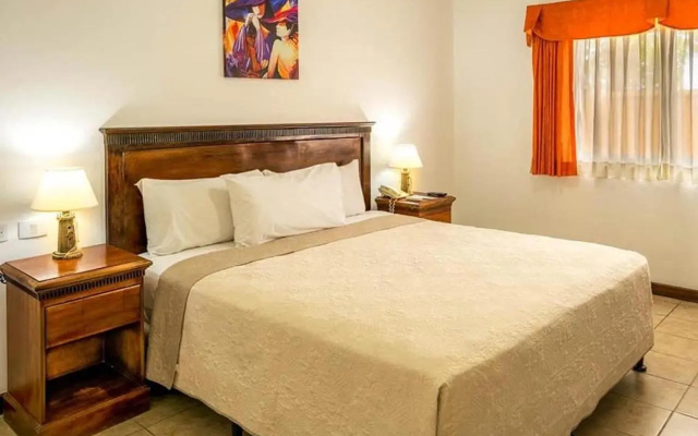 Hotel Cayman Suites