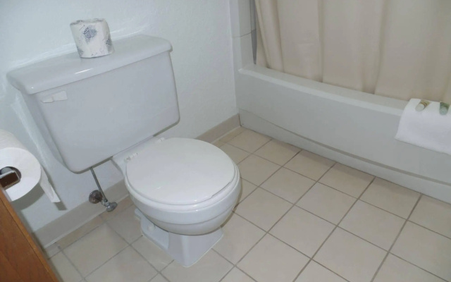 Dakota Country Inn & Suites