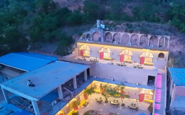 Old Yan'an Cave Dwelling Hotel