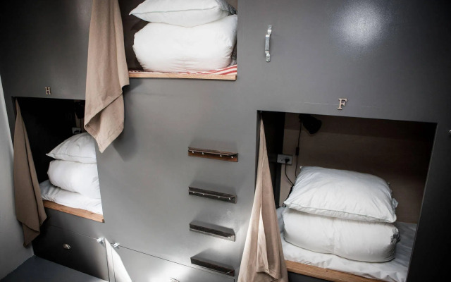 Capsule Hotel Copenhagen - Vesterbro