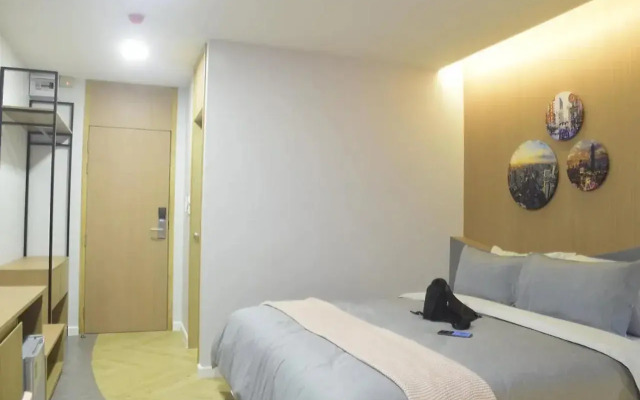 Rico Hotel Ratchadapisek 32