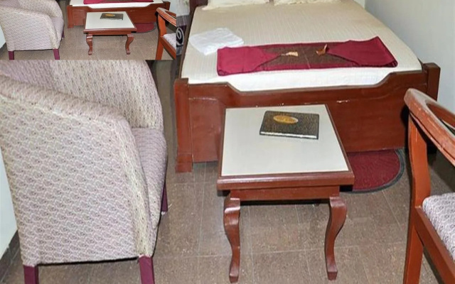 Keviz Hotel