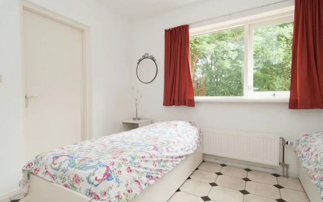 Apartment in a Quiet, Rural Area, not far From the Centre