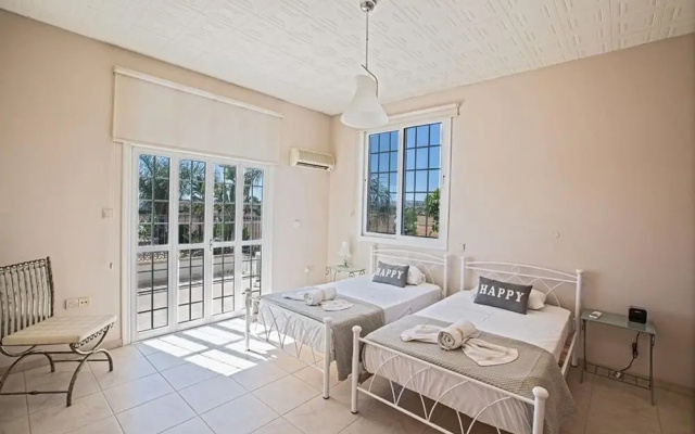 Papas Villa AQ An75