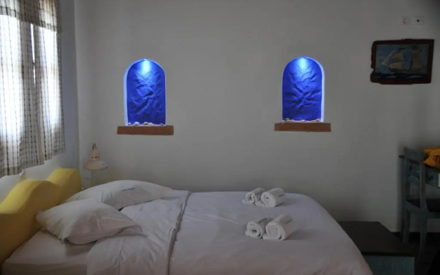 Panteli Beach Studios & Apartments