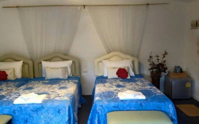 Flora Hill Resort
