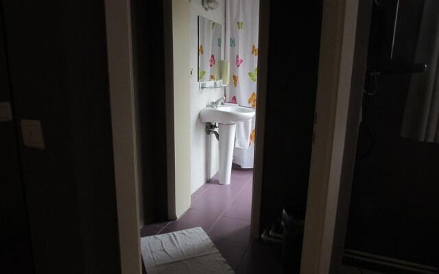 Hotel Tivoli Brussels вид на фасад