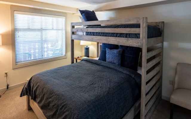 Eagle Springs East 1 & 2 Bedroom Condos