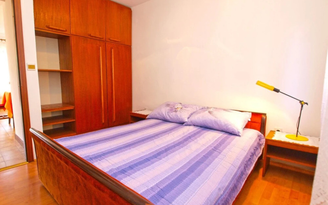 Apartments Biskupije 940