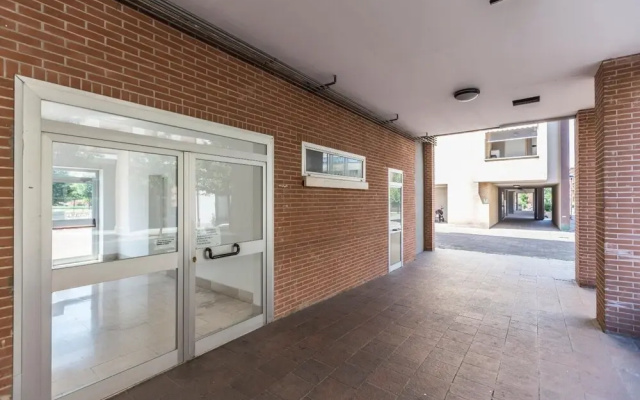 Dossetti in Bologna with 1 bedrooms and 1 bathrooms