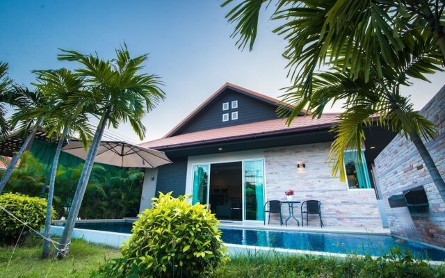 Отель The Time Grand 3 Bedroom Villa 46 вид на фасад