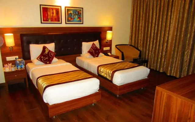 Le Tokyo Hotel Sanand