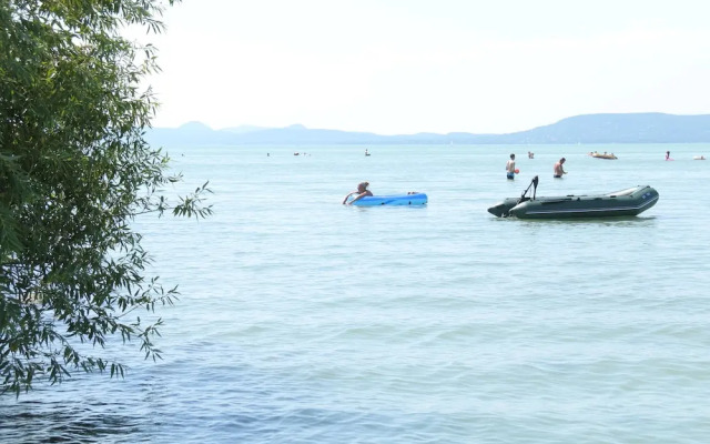 Balatontourist Vadvirág Kemping