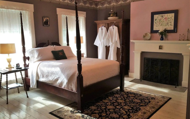 Old Caledonian Bed and Breakfast