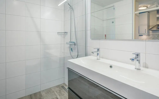 2-person Island-sea View Studio Apartment