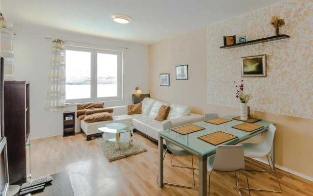 Nice Home in Pag With Wifi and 2 Bedrooms