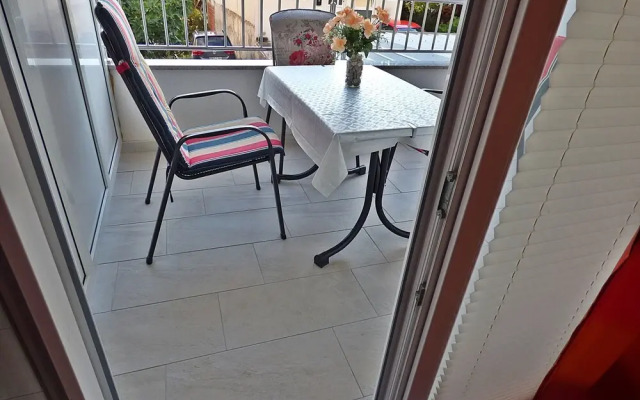 Apartments "ruza" Baska Voda