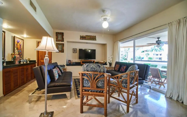 Peaceful Rustic Apartment Beachfront Swimming Pool Terrace Awesome Amenities