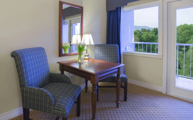 Music Road Resort Hotel and Inn