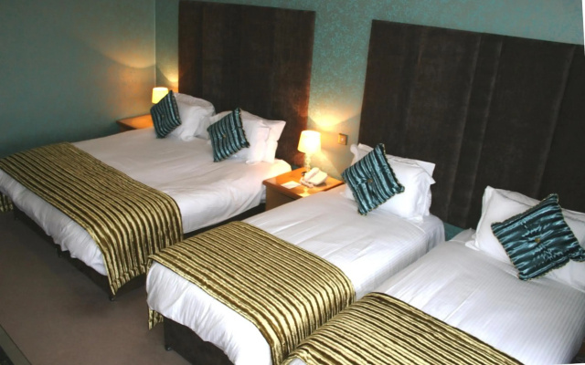 Royal Court Hotel