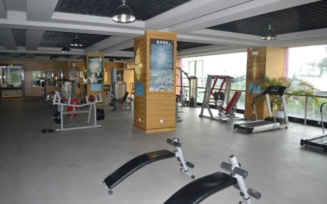 Mangshi Hotel