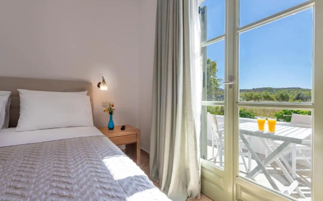 Mirabeli Apartments And Suites