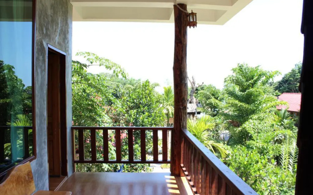 Ban Chom Samed Resort