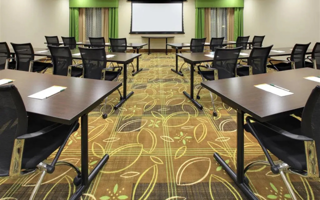 La Quinta Inn And Suites Memphis Wolfchase