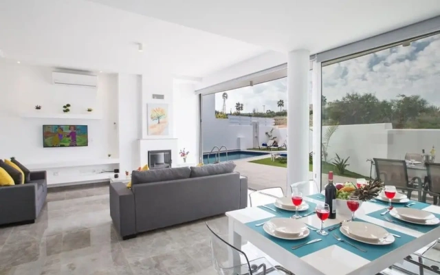 Villa Nikol AQ Ol23