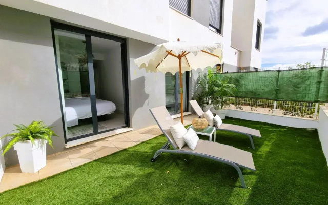 Sea & Village luxury appartment in the marina