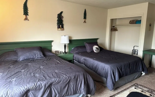 The Kenai Inn